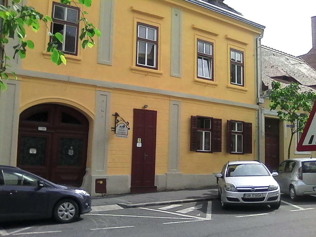 Blue House Lägenhet Sibiu Exteriör bild